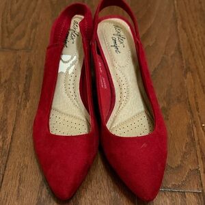 Dexflex Comfort Women's Red Pointed block Heels size 7.5